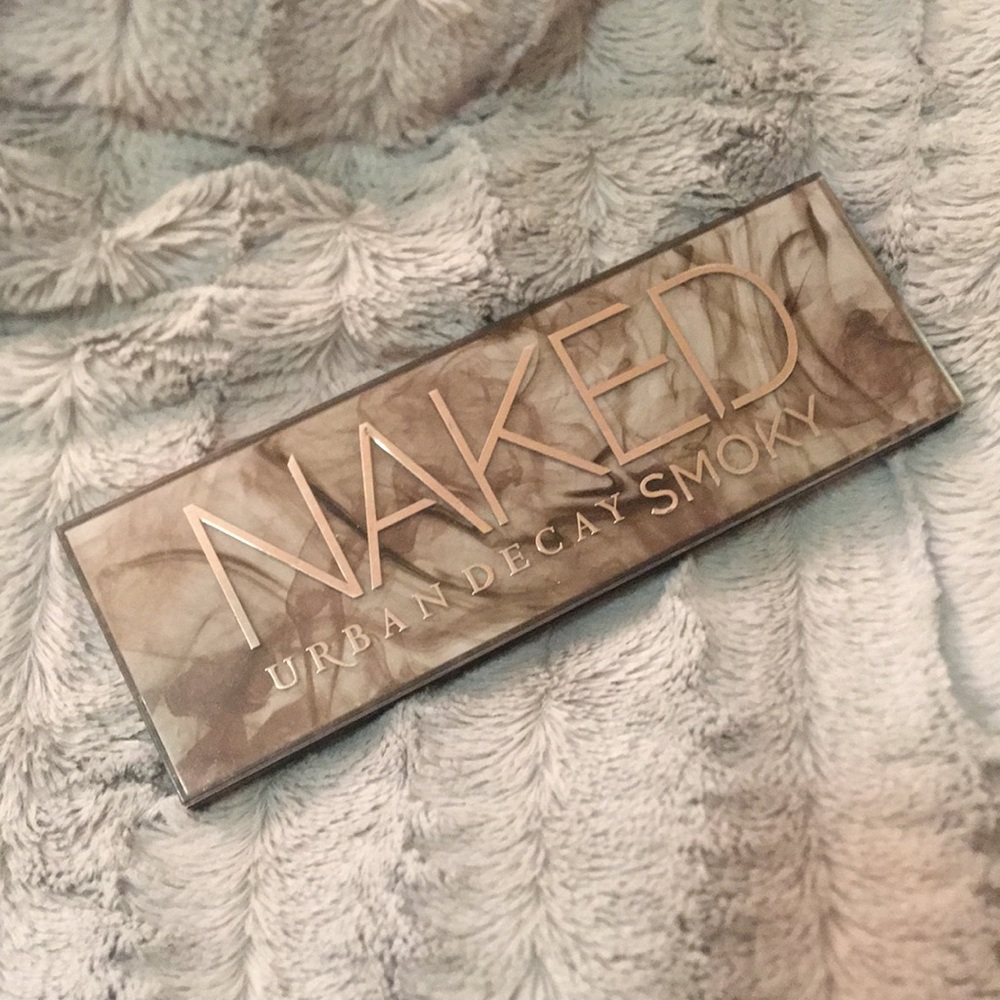 Naked smoky Palette🌸😇